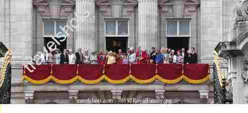 70191RoyalFamily.jpg